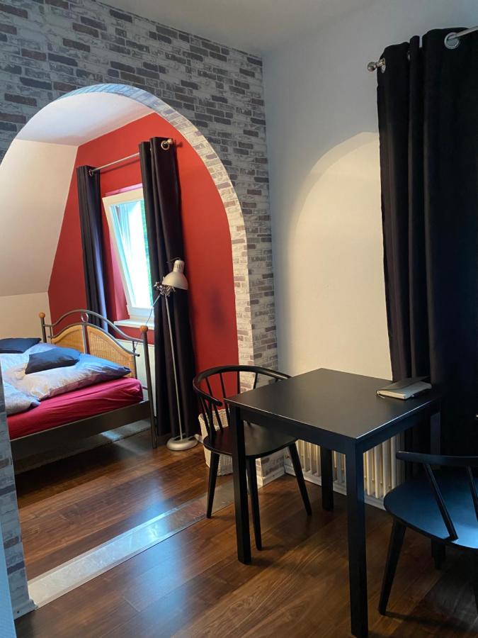 Ein Appartement Und Ein Komfortzimmer In Malsch, Zwischen Karlsruhe, Rastatt Und Baden-Baden Malsch  Dış mekan fotoğraf
